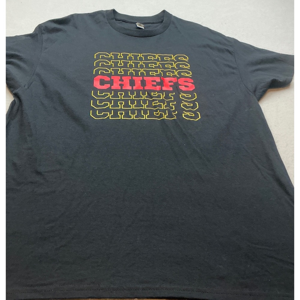 Gildan Kansas City Chiefs Graphic T-Shirt Stacked Logo Black XL Football Fan